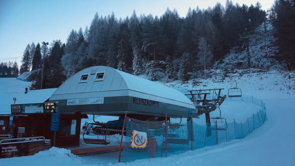 Stacja dolna wyciąg narciarski Czorsztyn Ski
