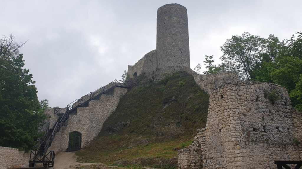 Zamek Pilcza Smoleń